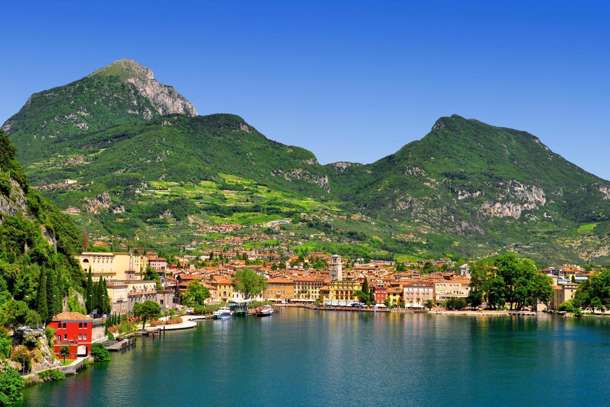 Appartamento Emma - Happy Rentals Riva del Garda Kültér fotó
